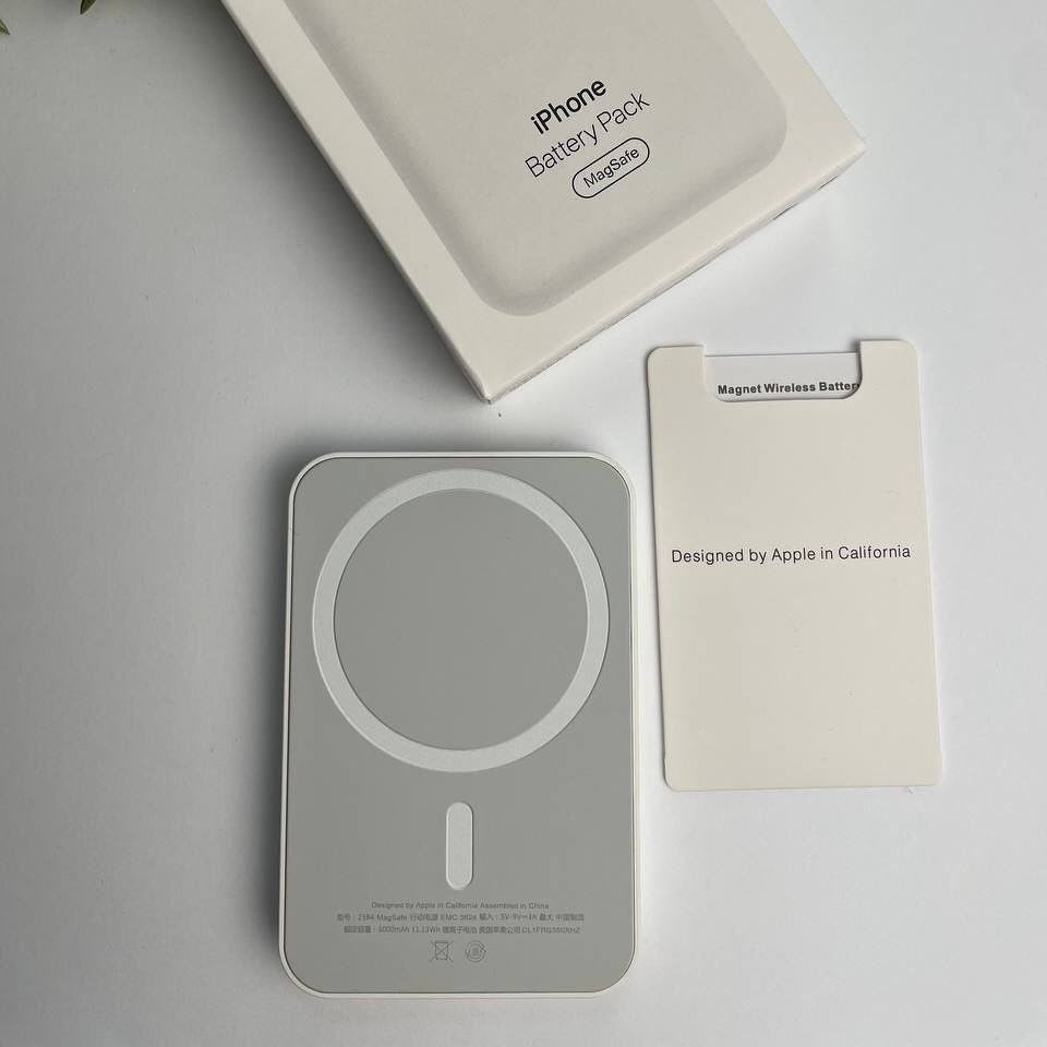 MagSafe Wireless PowerBank